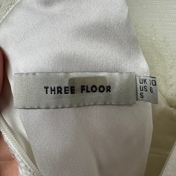 Three Floor Womens White Lace in Line Mini Dress Frilly Ruffles Size 6 Small - Picture 8 of 12